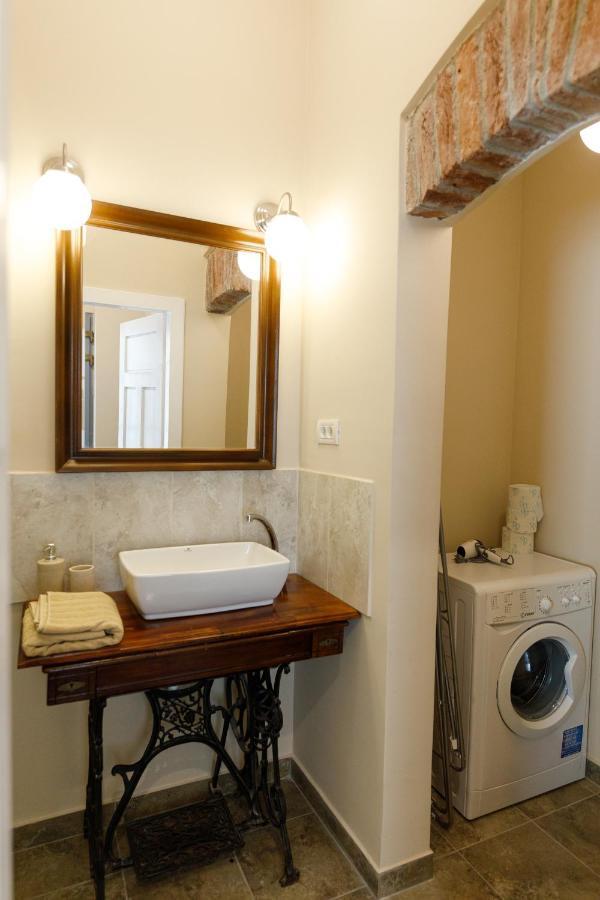蒂米什瓦拉Stylish Flat In The Heart Of Historical Center公寓 外观 照片